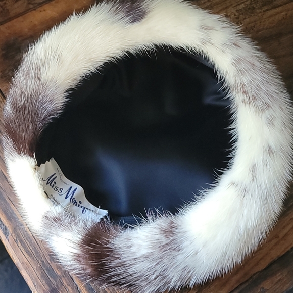 Mink Hat Miss Monique - Picture 11 of 12